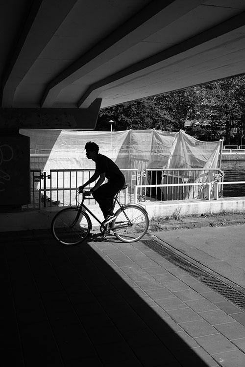 Photo of a cyclist in Amsterdam